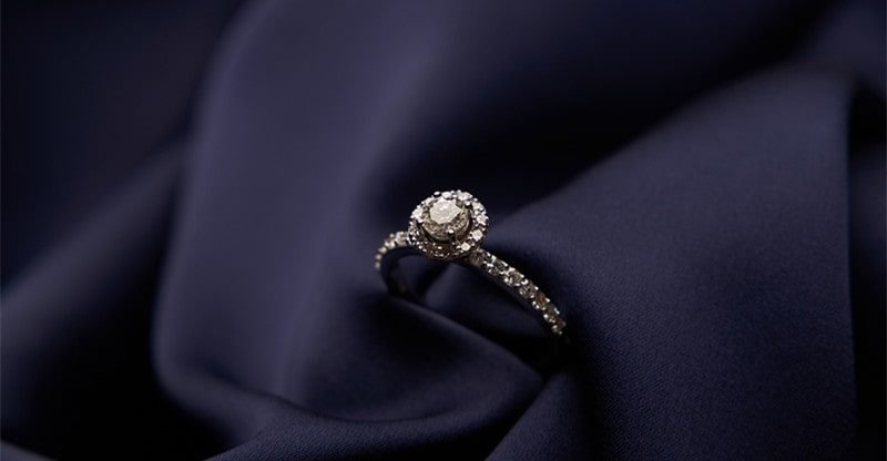 Uncommon Carat Receives Rave Critiques from Glad Prospects on Trustpilot